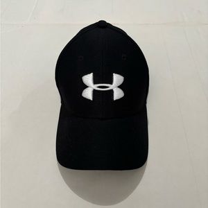 Under Armour black cap hat